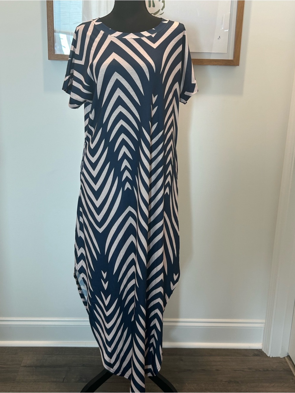 Navy & Cream Chevron Maxi Dress with Pockets – Size L